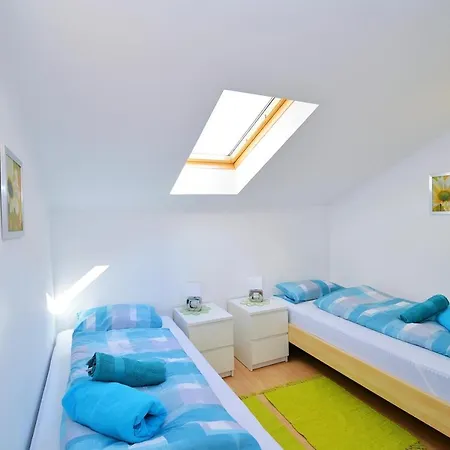 P.a.l.m.e. Apartment Poljane