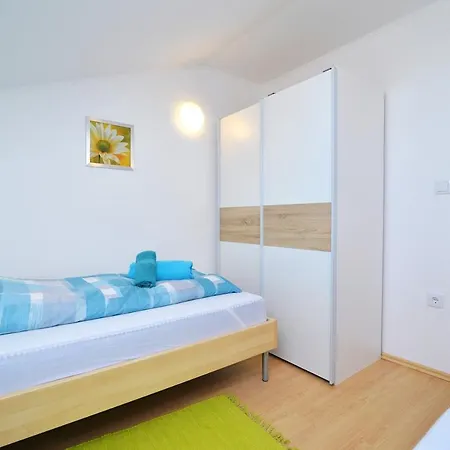 P.a.l.m.e. * Poljane